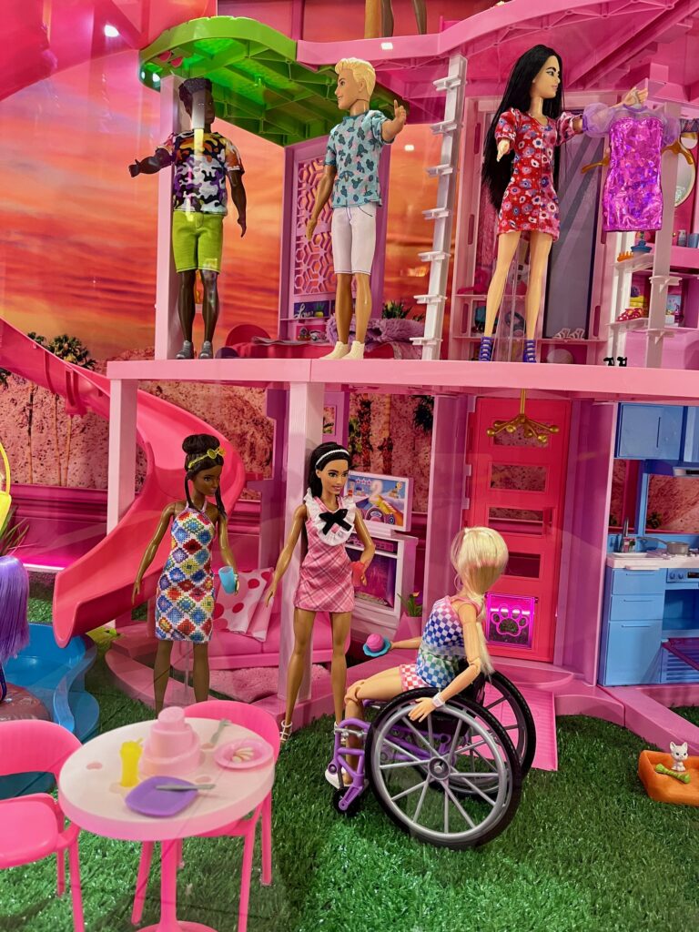 barbie dream house party with wheelchair barbie